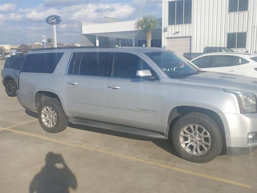 2019 GMC Yukon XL SLT