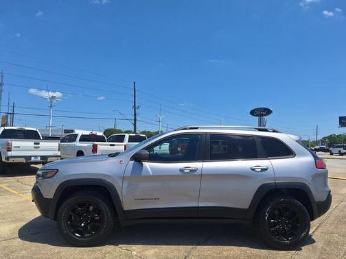 2019 Jeep Cherokee Trailhawk