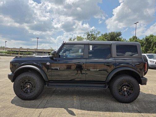Shadow Black 2026 Ford Bronco Outer Banks