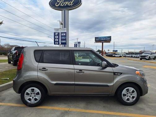 2013 Kia Soul Base