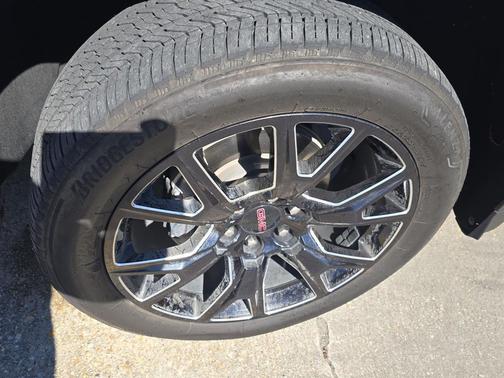 2025 GMC Yukon 2WD Elevation