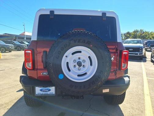 2025 Ford Bronco Heritage Edition