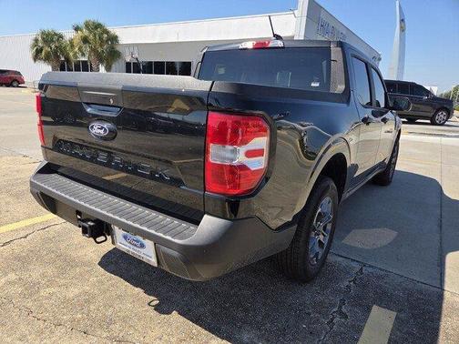 SHADOW BLACK 2025 Ford Maverick XLT