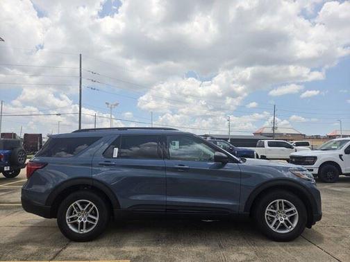 Vapor Blue Metallic 2026 Ford Explorer Active