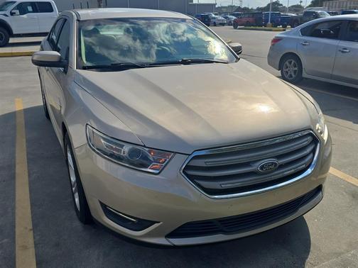 2017 Ford Taurus SEL