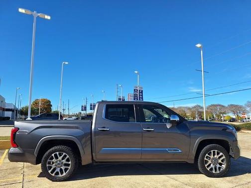 2023 Toyota Tundra Hybrid 1794 Edition