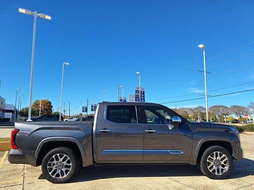 2023 Toyota Tundra Hybrid 1794 Edition