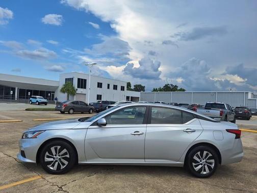 2021 Nissan Altima S FWD