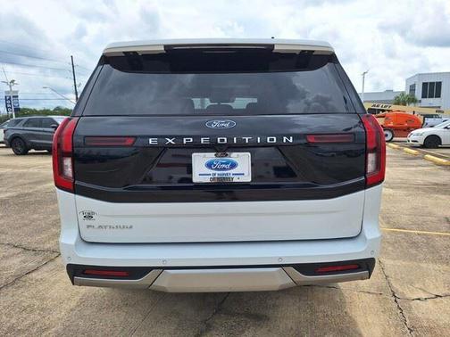 WHITE 2025 Ford Expedition Platinum