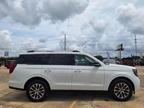WHITE 2025 Ford Expedition Platinum