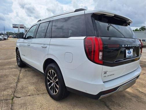 WHITE 2025 Ford Expedition Platinum