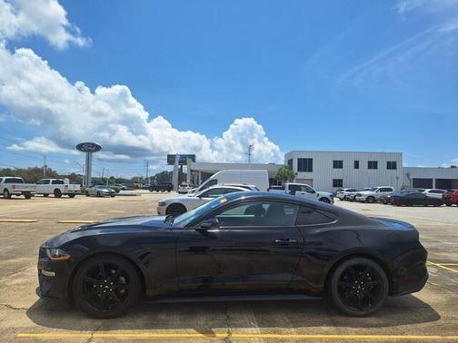 2020 Ford Mustang EcoBoost