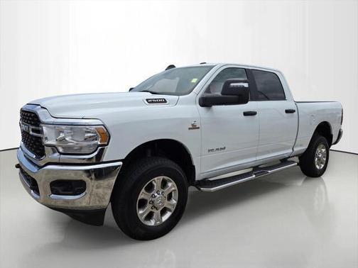 Bright White Clearcoat 2024 RAM 2500 Big Horn Crew Cab 4x4 6'4' Box