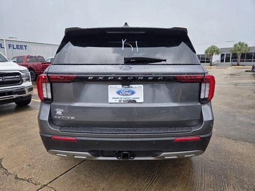 Carbonized Gray Metallic 2026 Ford Explorer Active