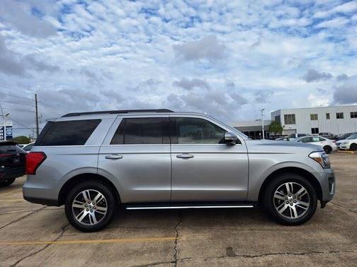 2022 Ford Expedition XLT