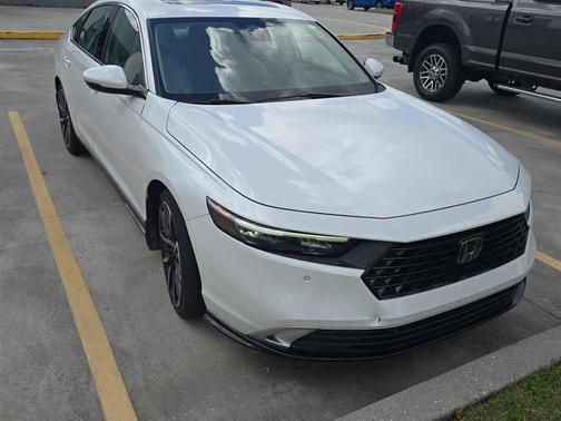 2023 Honda Accord Hybrid Touring