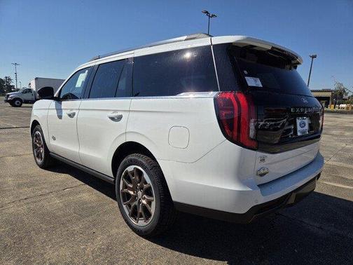Star White Metallic Tri-Coat 2027 Ford Expedition King Ranch