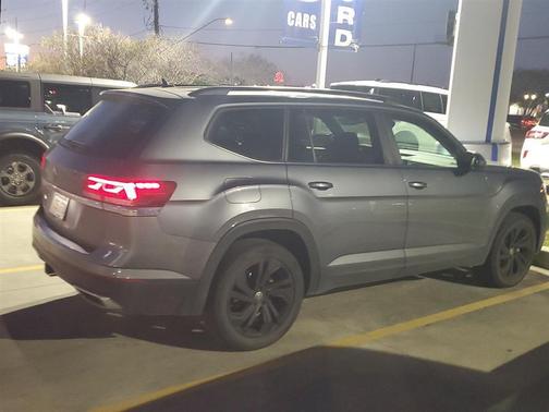 2023 Volkswagen Atlas 3.6L SE w/Technology