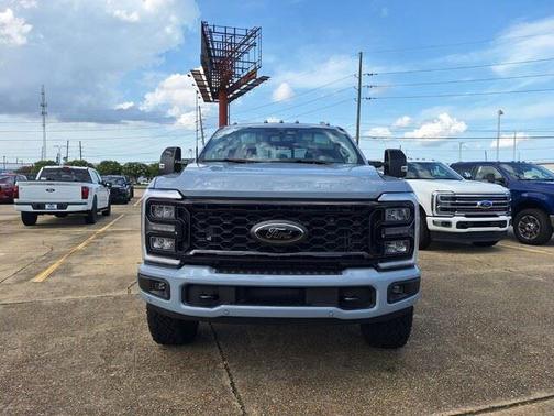 Glacier Gray Metallic Tri-Coat 2026 Ford F-250 Lariat