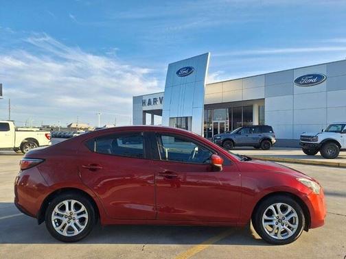 2017 Toyota Yaris iA Base