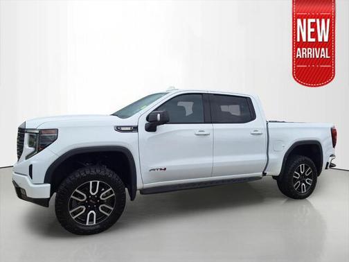 Summit White 2023 GMC Sierra 1500 AT4