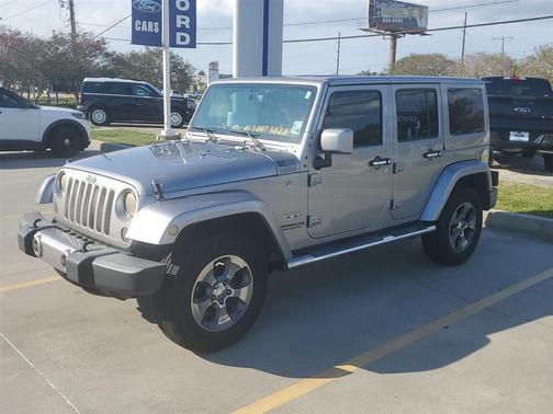 2016 Jeep Wrangler Unlimited Sahara