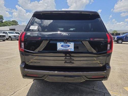 Dark Matter Gray Metallic 2026 Ford Expedition Max Platinum