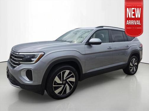 Silver Mist Metallic 2026 Volkswagen Atlas 2.0T SE w/Technology