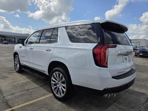 Summit White 2024 GMC Yukon Denali