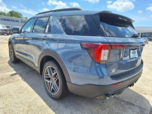 Vapor Blue Metallic 2026 Ford Explorer ST
