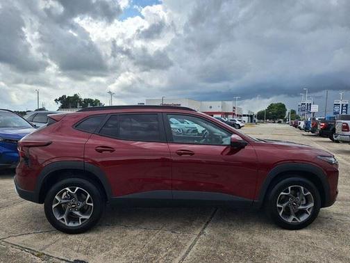 Crimson Metallic 2025 Chevrolet Trax LT