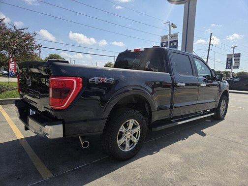 BLUE 2022 Ford F-150 XLT