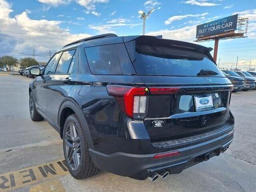 2025 Ford Explorer ST