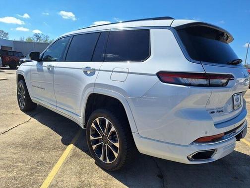 2022 Jeep Grand Cherokee L Overland