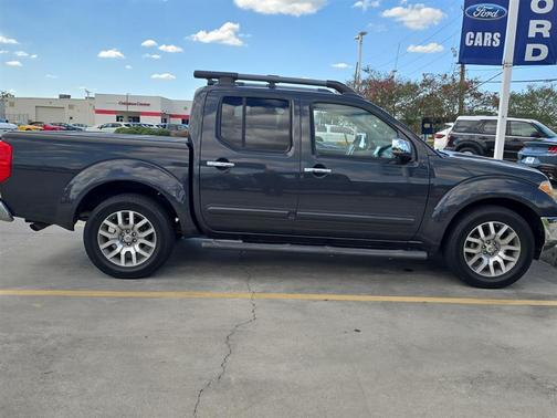 2011 Nissan Frontier SL
