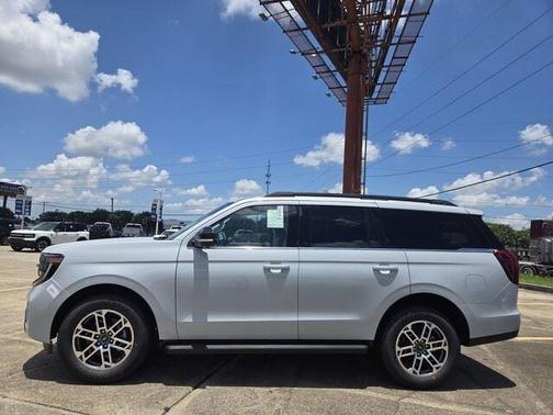 Space Silver Metallic 2026 Ford Expedition Active