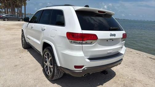 2018 Jeep Grand Cherokee Sterling Edition