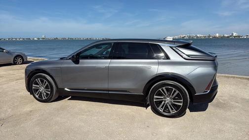 2023 Cadillac LYRIQ Sport