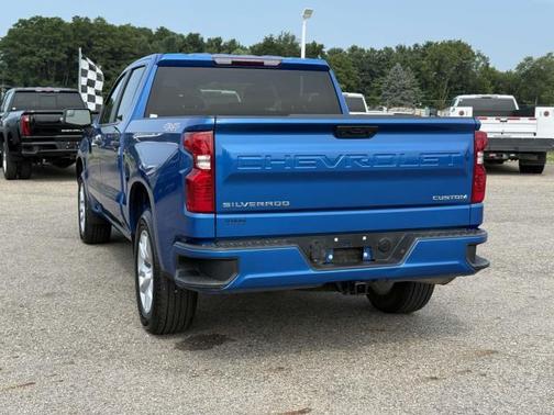 2022 Chevrolet Silverado 1500 Custom