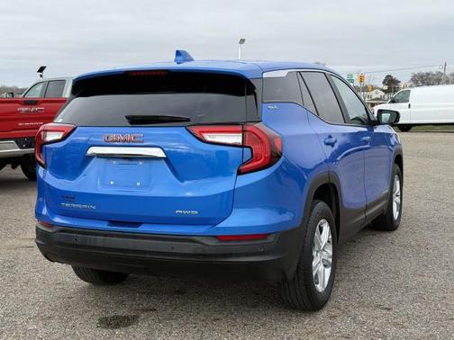 Riptide Metallic 2024 GMC Terrain SLE