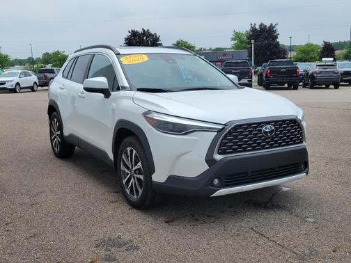 2022 Toyota Corolla Cross XLE