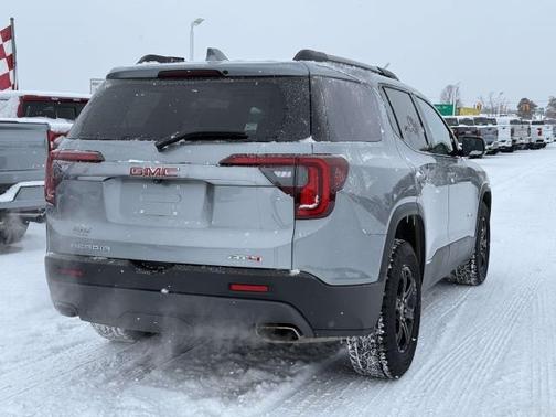 2023 GMC Acadia AWD AT4