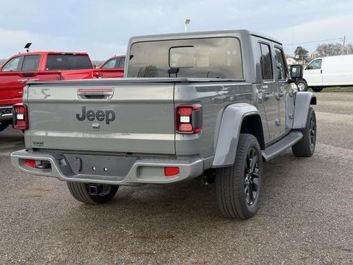 Sting-Gray Clearcoat 2023 Jeep Gladiator High Altitude 4x4