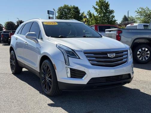 Radiant Silver Metallic 2019 Cadillac XT5 Premium Luxury