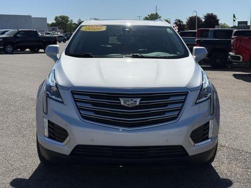 Radiant Silver Metallic 2019 Cadillac XT5 Premium Luxury