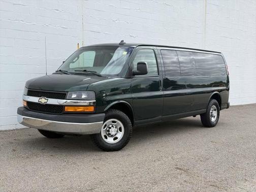2016 Chevrolet Express 3500 LS