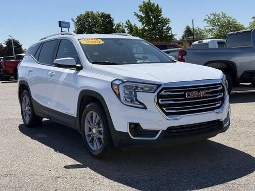 Summit White 2024 GMC Terrain SLT
