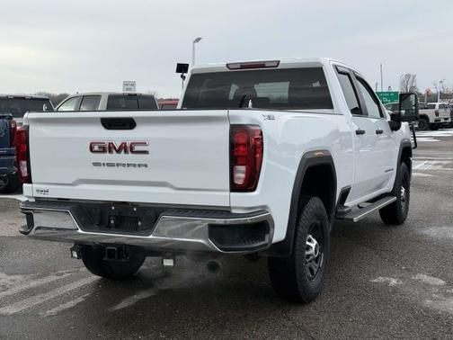 2022 GMC Sierra 2500 Pro