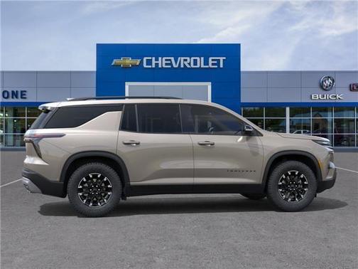 Sandstone Gray 2026 Chevrolet Traverse AWD Z71