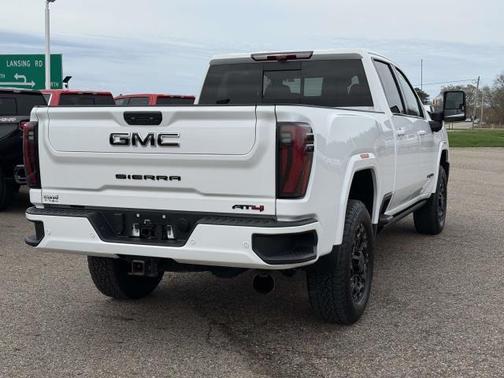 Summit White 2024 GMC Sierra 2500 AT4